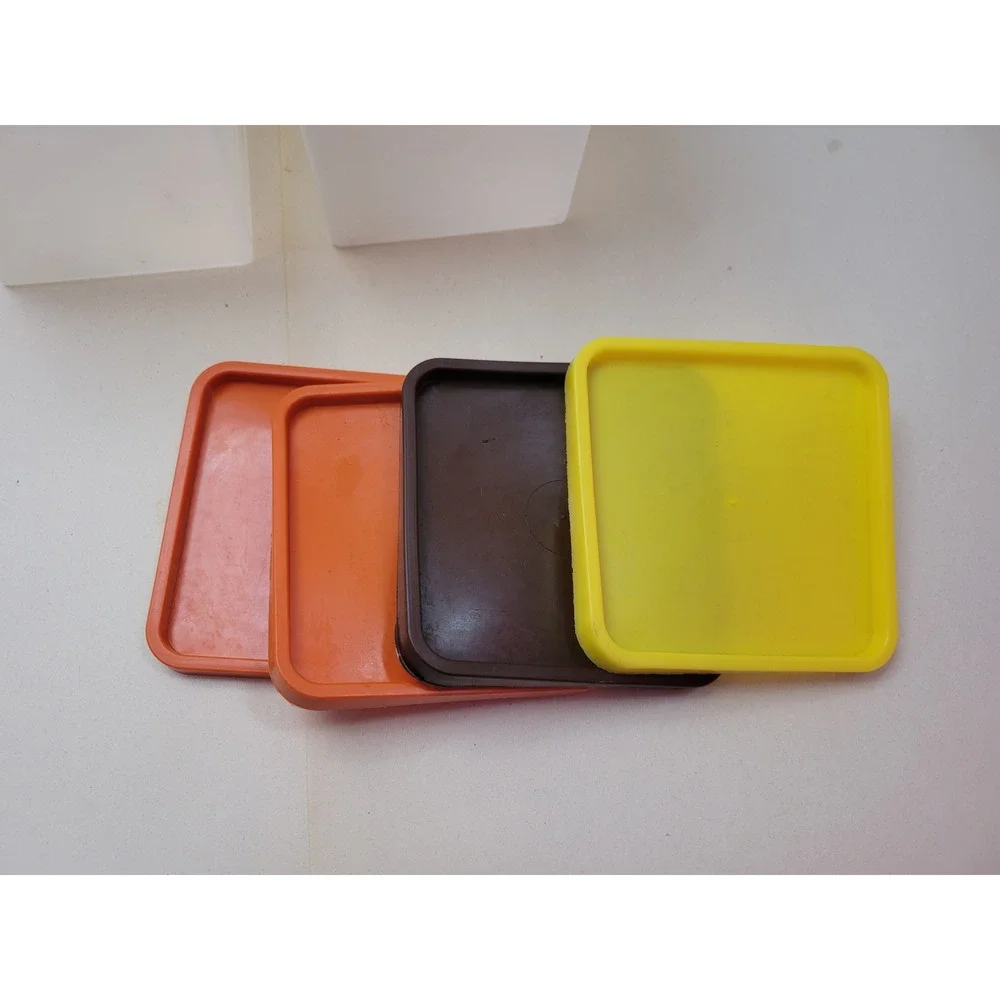 Tupperware vintage tall